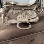 Sac à main + portefeuille GUESS