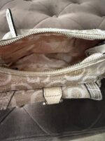 Sac à main + portefeuille GUESS – Image 4