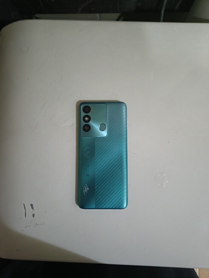 Téléphone portable Comme neuf - Itel P38 32GB RAM 2GB 5000mAh – Image 1